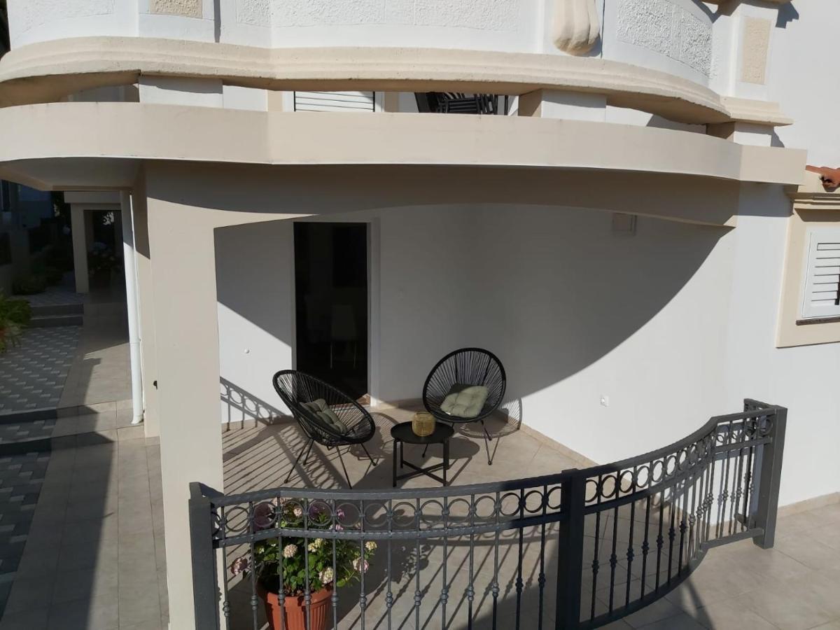 Apartments Ka - Ro Бибине Екстериор снимка