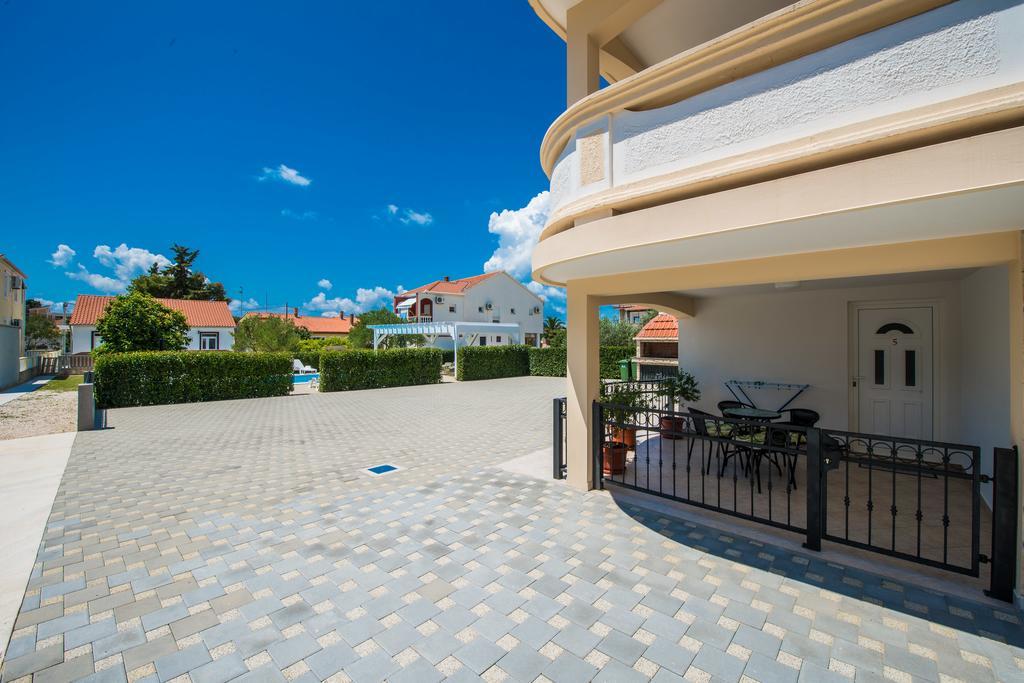 Apartments Ka - Ro Бибине Екстериор снимка