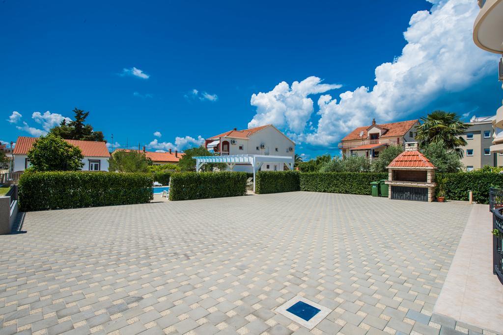 Apartments Ka - Ro Бибине Екстериор снимка