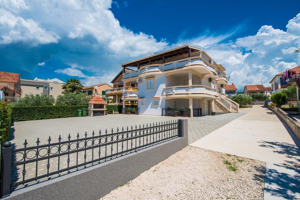 Apartments Ka - Ro Бибине Екстериор снимка
