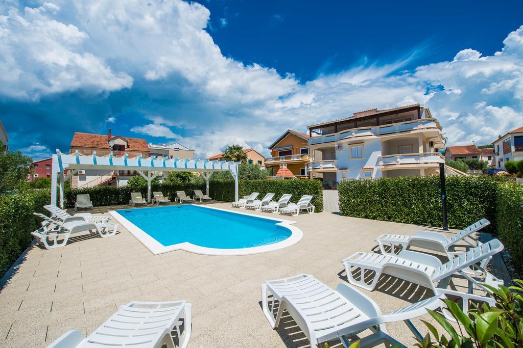 Apartments Ka - Ro Бибине Екстериор снимка
