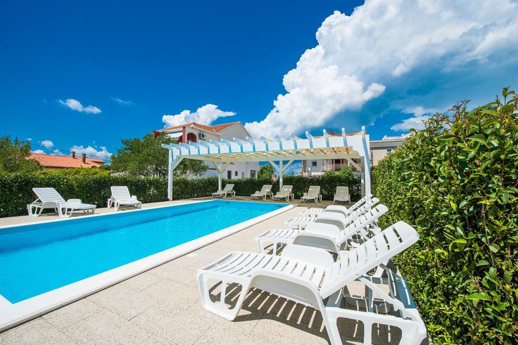 Apartments Ka - Ro Бибине Екстериор снимка